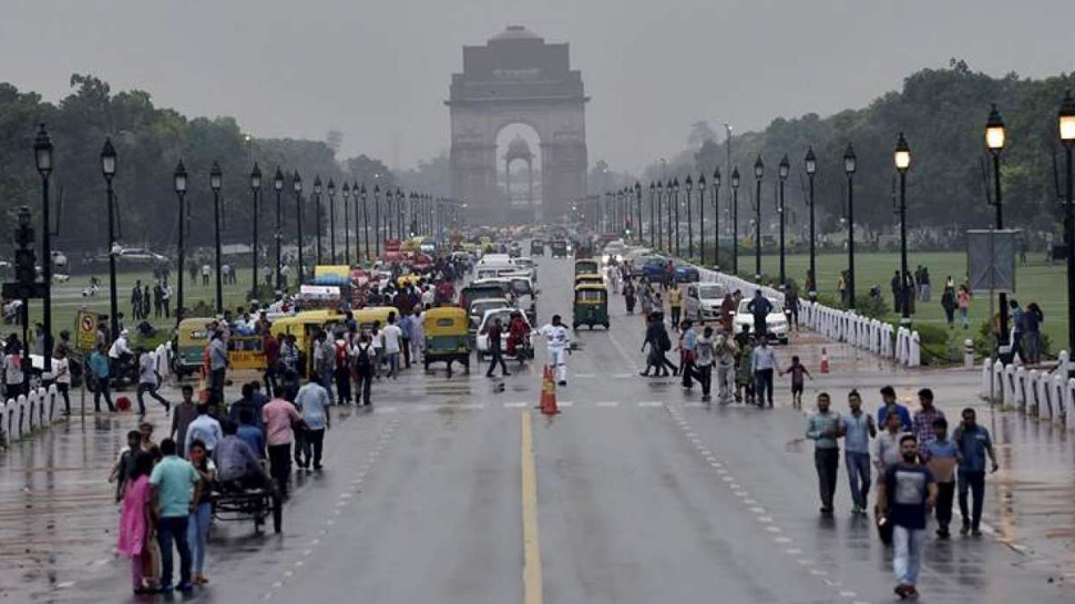 दिल्ली में जल्द दस्तक देगा मॉनसून, अगले कुछ घंटों में हलकी बारिश देगी गर्मी से राहत