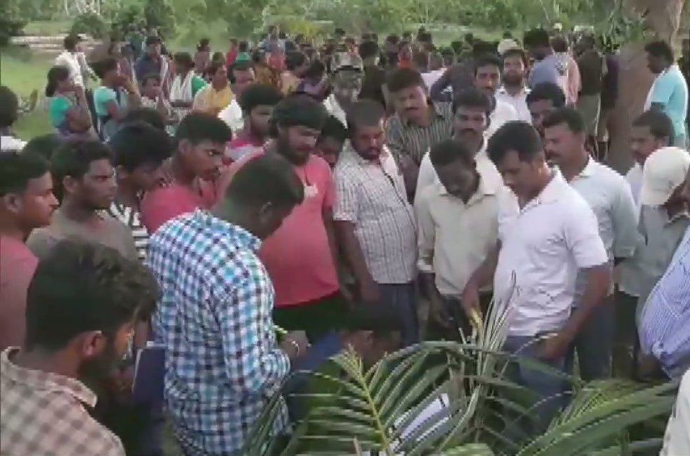 देश में किसानों की खुदकुशी का सिलसिला जारी, एक और किसान ने दी जान, संसद में राहुल गांधी उठा चुके हैं सवाल