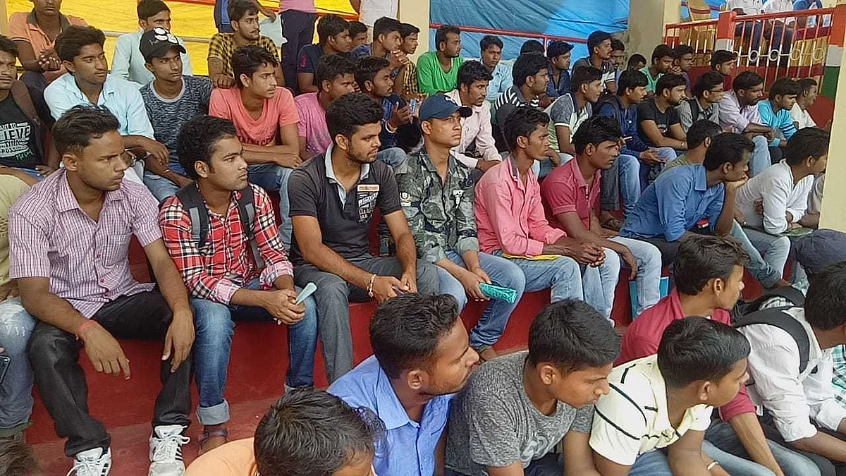 बीजेपी ने राजनीतिक फायदे के लिए पूरे देश में बनाया नफरत का माहौल, अब युवाओं पर बड़ा दायित्व