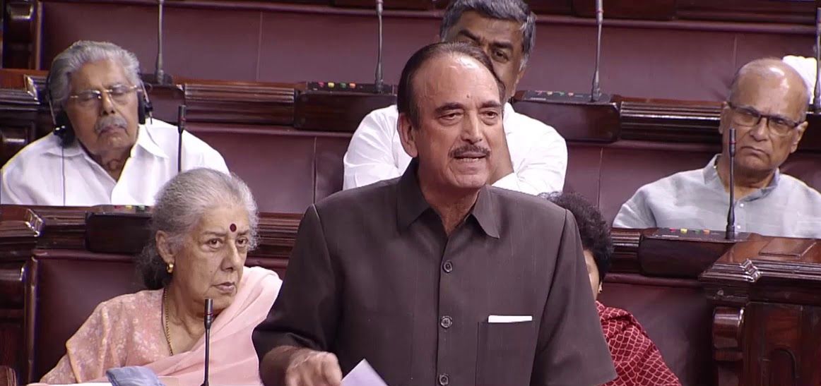 हम हिंदुस्तान के संविधान की रक्षा के लिए अपनी जान की बाजी लगा देंगे, बीजेपी ने संविधान का मर्डर किया: आजाद
