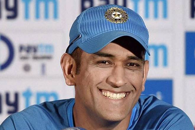 नवजीवन बुलेटिन: संन्यास के कयासों के बीच धोनी करेंगे प्रेस कांफ्रेंस और भंडारे का खाना खाते ही अस्पताल पहुंचे 20 बच्चे