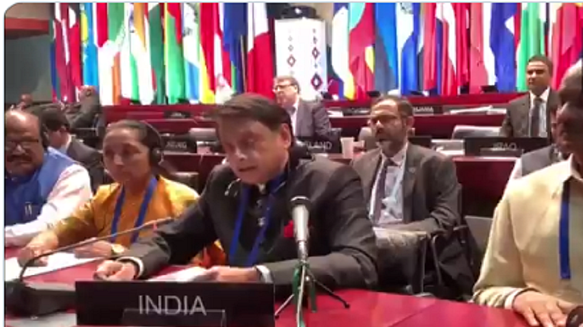 बड़ी खबर LIVE: बेलग्रेड के सम्मेलन में शशि थरुर ने पाक को लताड़ा, कहा- भारत में दखल देने की जरूरत नहीं