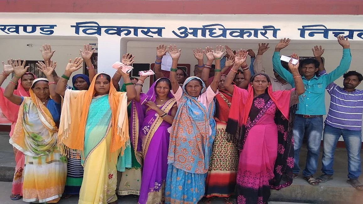 उत्तर प्रदेशः योगी सरकार में भ्रष्टाचार की भेंट चढ़ा मनरेगा, ऊपर से नीचे तक कमीशन खोरी ने निकाली हवा