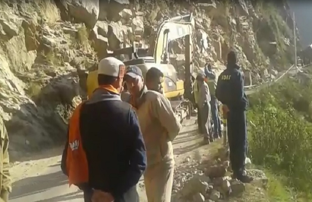 उत्तराखंड: केदारनाथ यात्रा मार्ग पर बोल्डर गिरने से कोहराम, 8 लोगों की दर्दनाक मौत, कई घायल