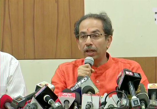 कार्यभार संभालते ही उद्धव ठाकरे ने आरे में मेट्रो कार शेड के निर्माण पर लगाई रोक, कहा अब एक पत्ता भी नहीं कटेगा