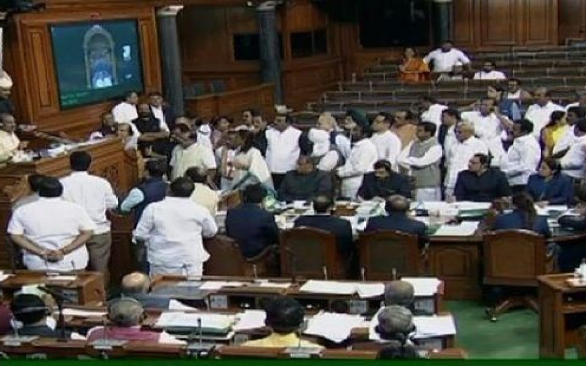 इलेक्टोरल बॉन्ड को लेकर लोकसभा में हंगामा, कांग्रेस ने बताया बहुत बड़ा घोटाला