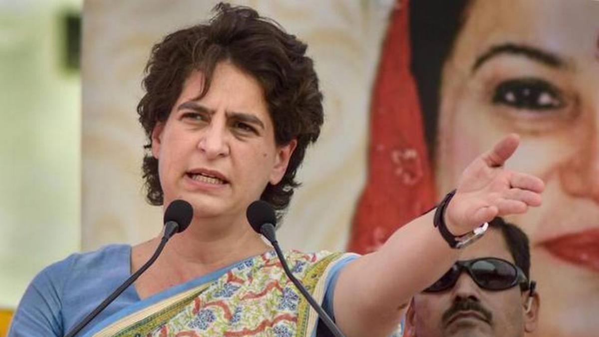 नवजीवन बुलेटिन: प्रियंका गांधी का मोदी सरकार पर हमला और महाराष्ट्र में सरकार गठन को लेकर शिवसेना का बड़ा बयान, 4 खबरें