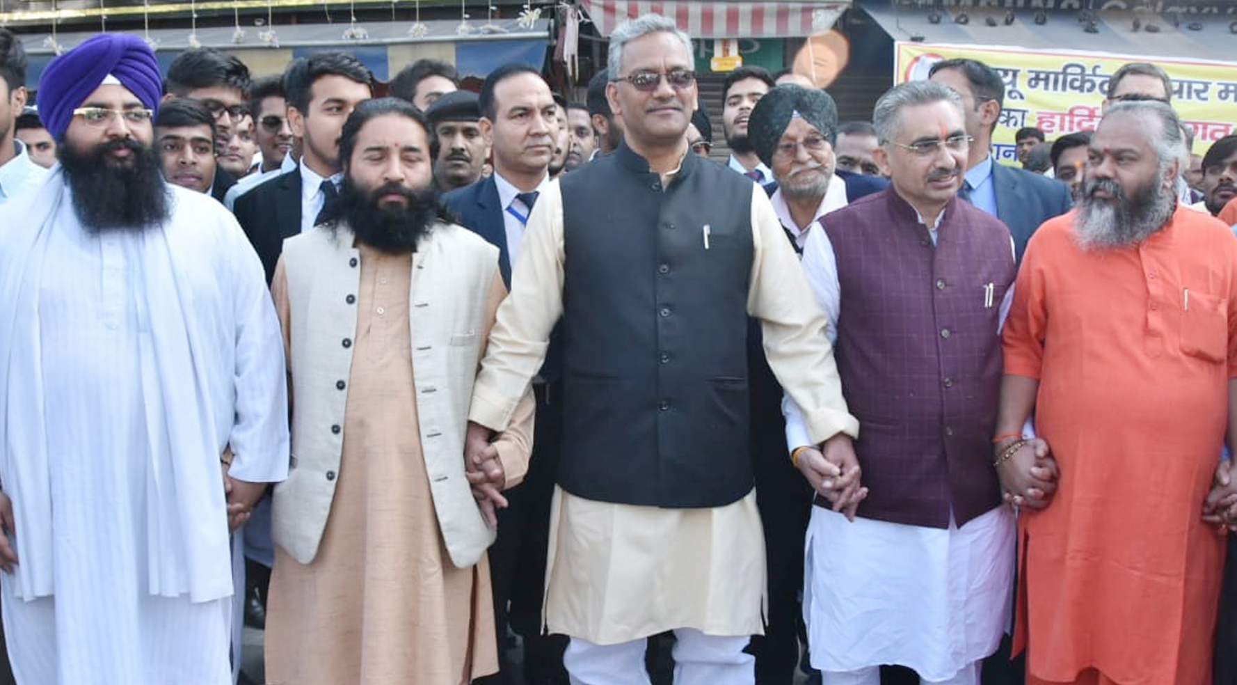 महाराष्ट्र-हरियाणा के नतीजों से बीजेपी के खड़े हुए कान, उत्तराखंड सीएम बदले जाने की अटकलें तेज़