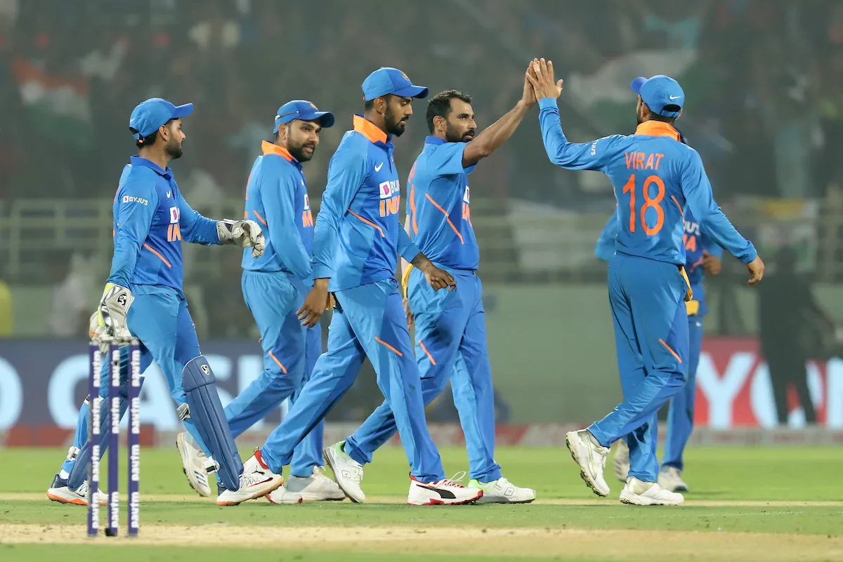 खेल की 5 खबरें: विंडीज ने भारत के सामने रखा 316 रनों का लक्ष्य और राफेल नडाल ने जीती वर्ल्ड टेनिस चैंपियनशिप