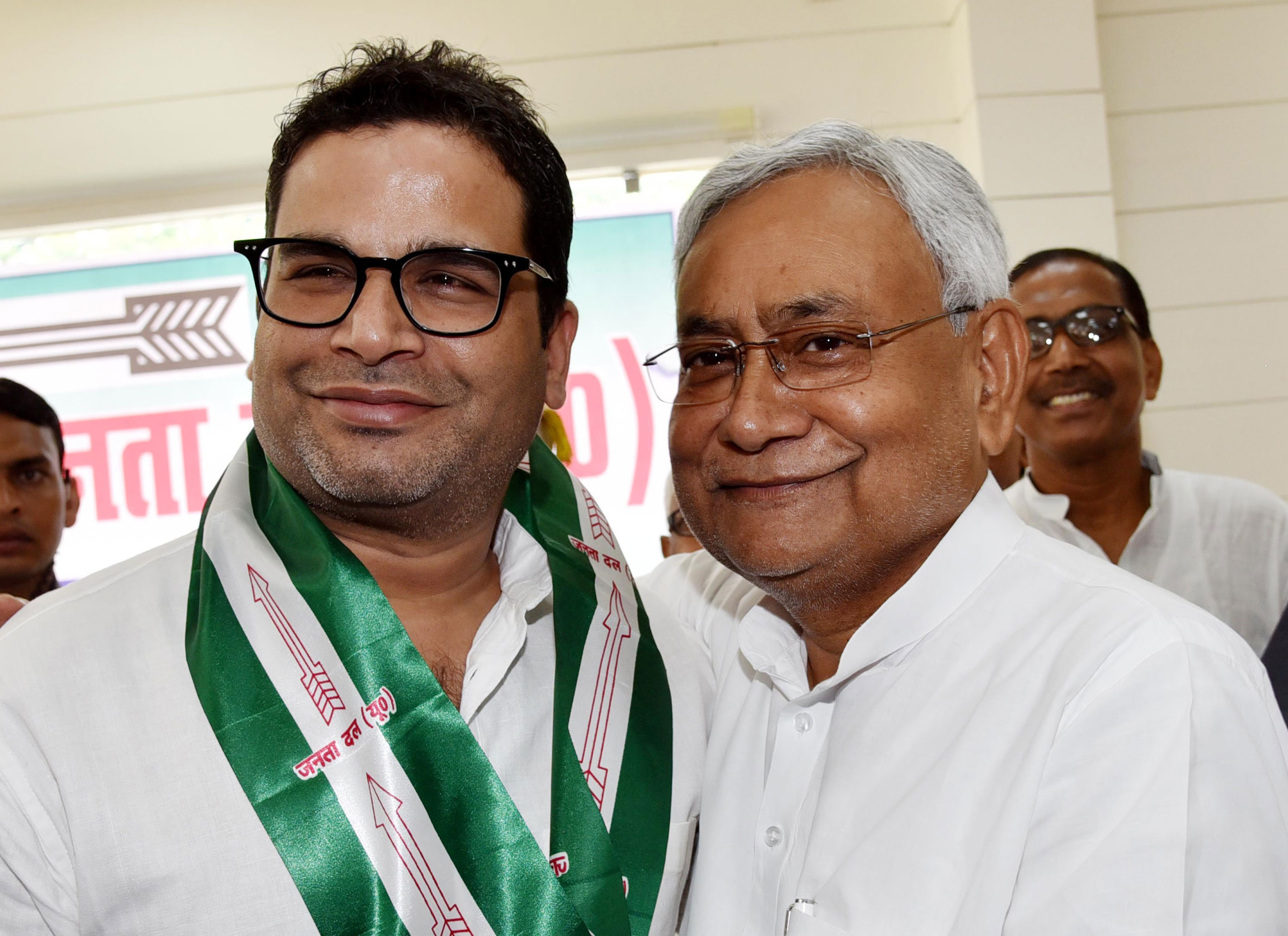 बीजेपी लगा रही जेडीयू में सेंध, इसीलिए प्रशांत किशोर को सक्रिय किया है नीतीश कुमार ने