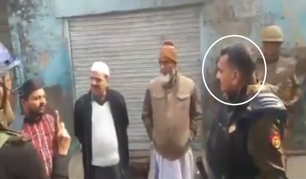CAA: मेरठ के एसपी सिटी की प्रदर्शनकारियों को धमकी, कहा- चले जाओ पाक, वरना मैं छोड़ूंगा नहीं, नानी तक पहुंचता हूं
