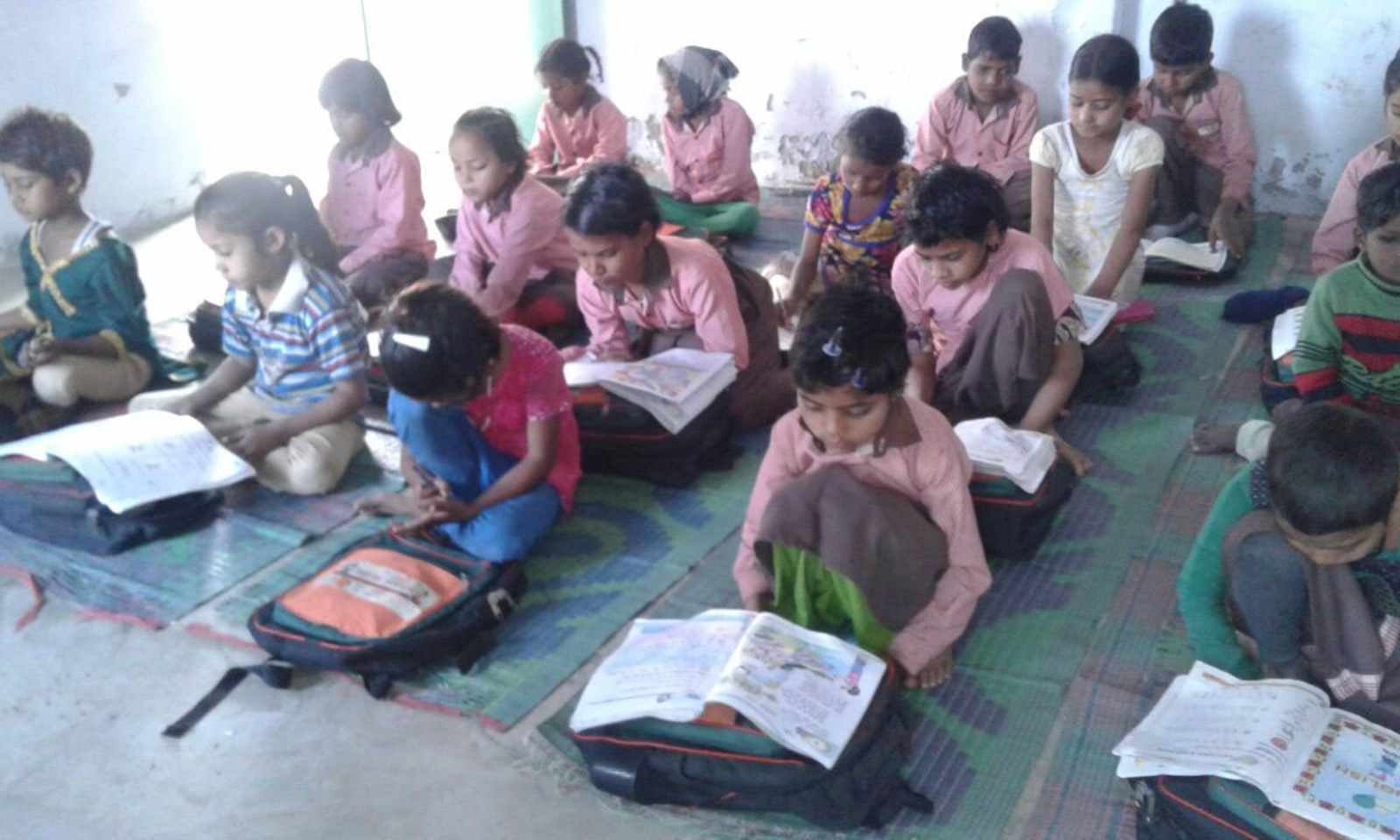 उत्तर प्रदेश में स्वेटर घोटाला, फर्म और उसके संचालक पर एफआईआर दर्ज