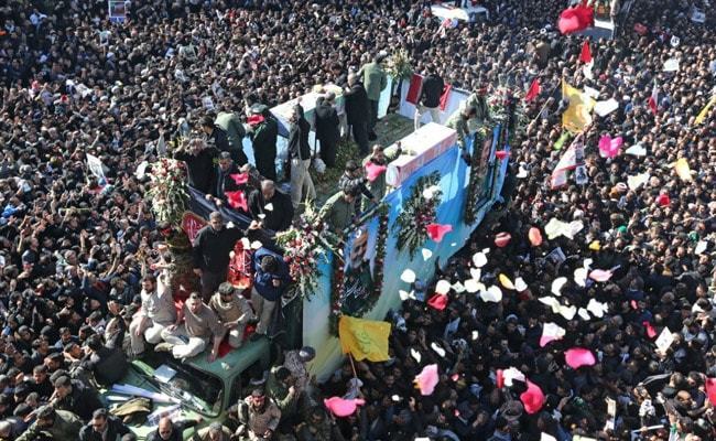 अमेरिकी हमले में मारे गए ईरान के कमांडर सुलेमानी के जनाजे में भगदड़, 35 लोगों की मौत, रोते-बिलखते दिखे लोग