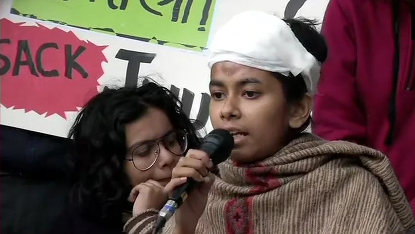 RSS और ABVP से जुड़े गुंडों ने किया अटैक, पूरी प्लानिंग से किया गया हमला, JNU छात्र संघ अध्यक्ष आइशी घोष का आरोप