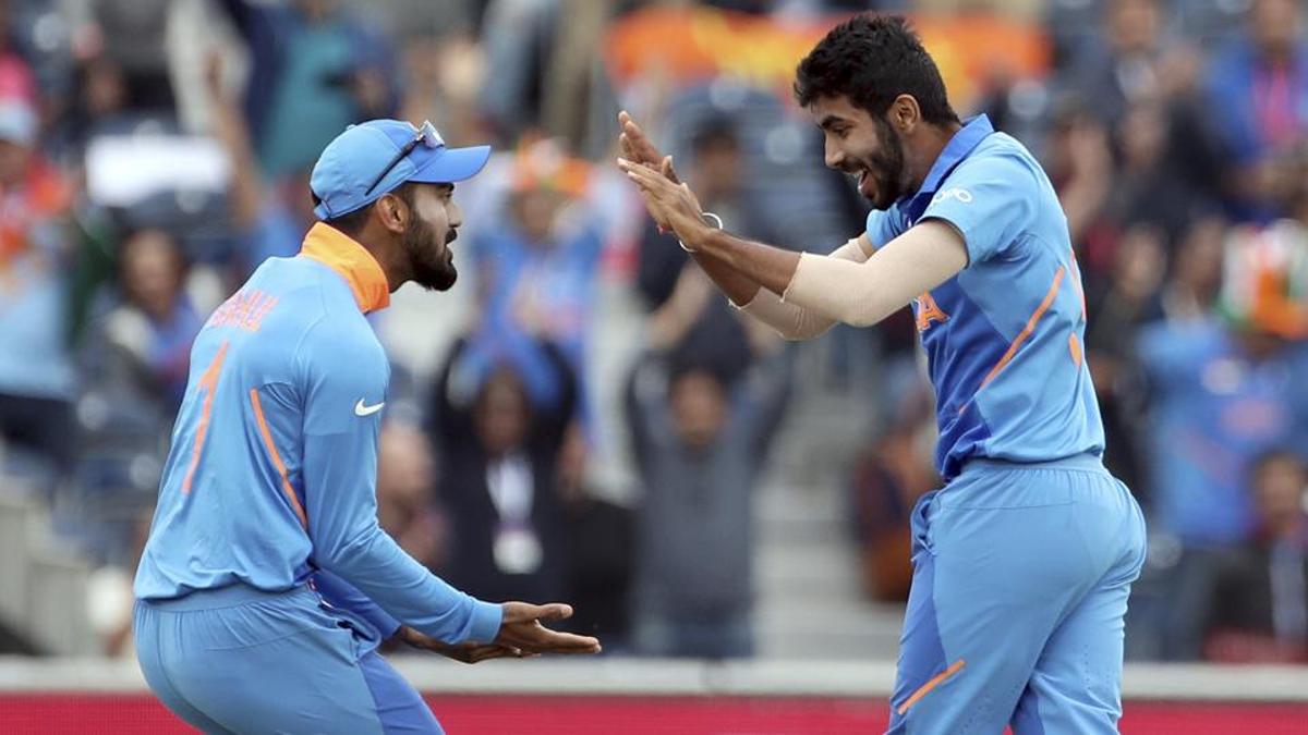 खेल की 5 खबरें: T-20 रैंकिंग में राहुल-बुमराह की लंबी छलांग और धोनी को लेकर कपिल देव का बड़ा बयान