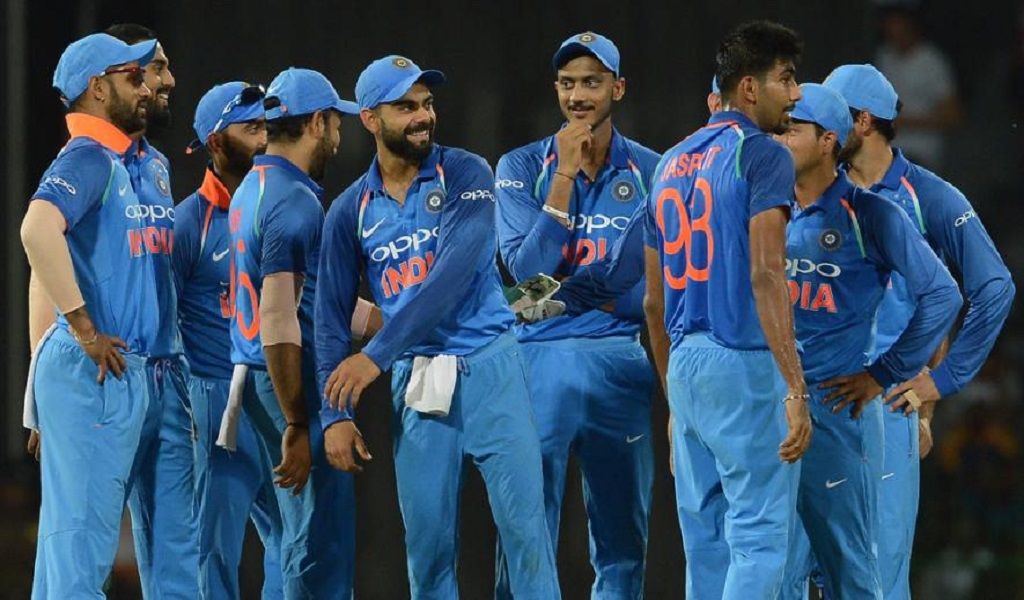 खेल की 5 खबरें: दूसरे वनडे से पहले श्रीधर ने बताई टीम इंडिया की कमजोरी, स्मिथ-कोहली की तुलना पर क्या बोले सचिन?