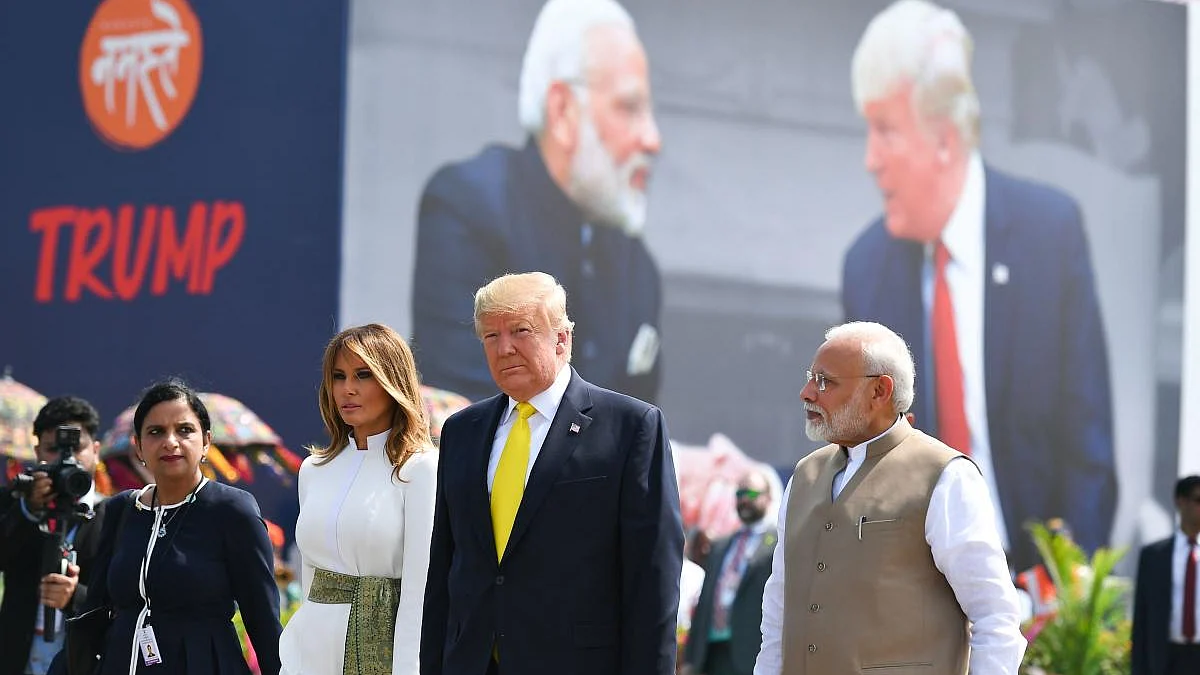 मोटेरा में ट्रंप परिवार के मुरीद हुए मोदी, जानें मेलानिया और इवांका की तारीफ में क्या कहा