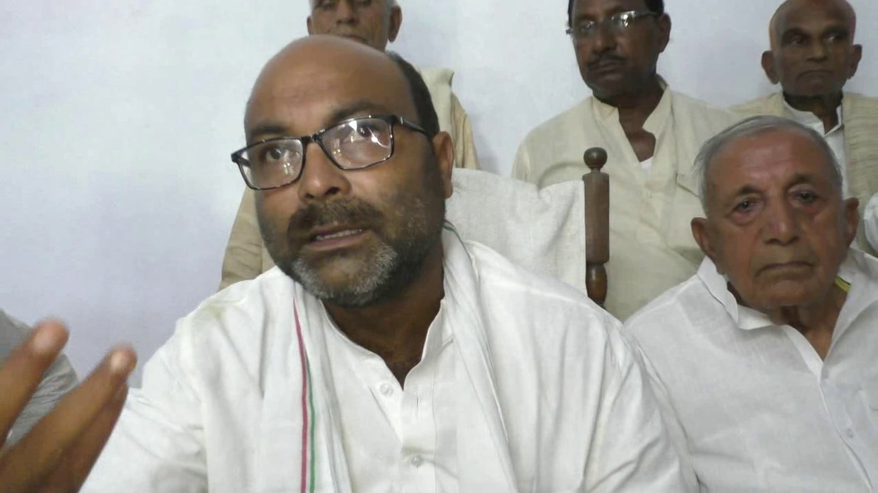 मोदी और योगी सरकार ने बुंदेलखंड के साथ नहीं किया न्याय, किसान कर रहे आत्महत्या : अजय कुमार लल्लू