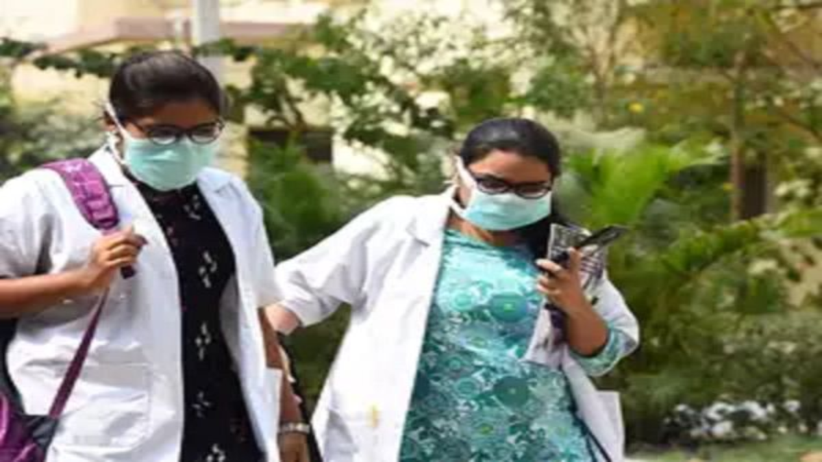 3 मई के बाद भी एकदम से नहीं बल्कि इस तरह हटेगा लॉकडाउन, जून-जुलाई में होगी असली इम्तिहान!