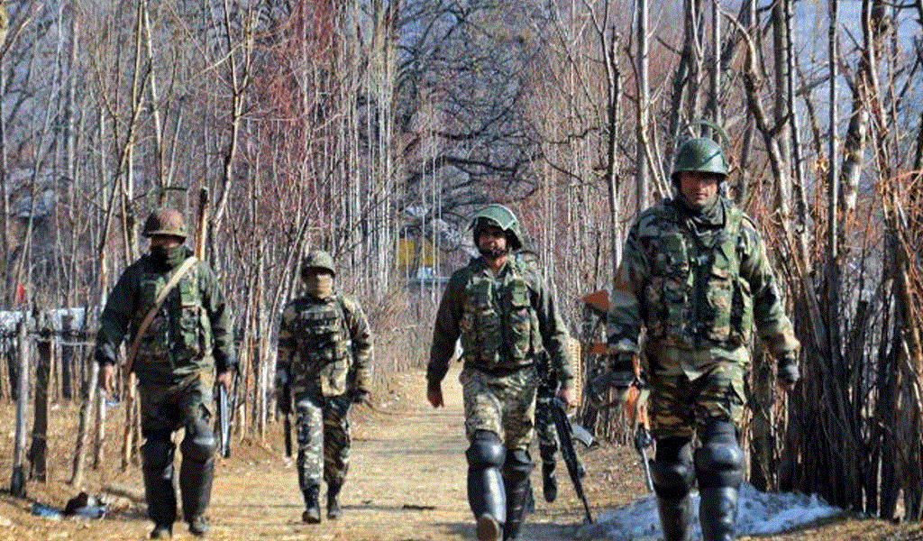 लॉकडाउन के बीच जम्मू-कश्मीर में बड़ा ऑपरेशन, 24 घंटे के भीतर 9 आतंकी ढेर, एक जवान शहीद, दो घायल