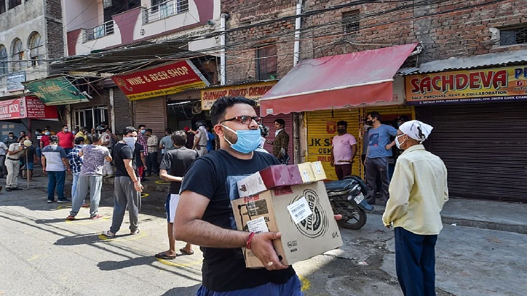 इस राज्य में एक क्लिक पर घर मिल रही 5 लीटर शराब, सामाजिक दूरी बनाए रखने का निकाला तरीका, पंजाब भी कर रहा विचार