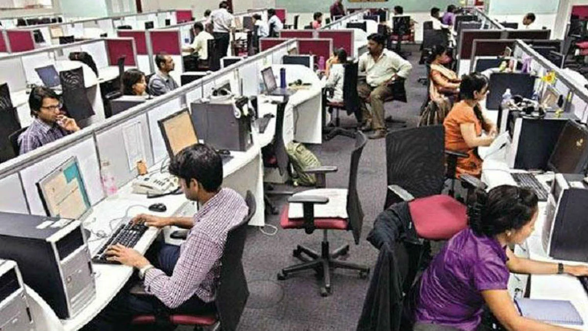 कोरोना संकट से सर्विस सेक्टर हो चुका है धराशायी, इंडेक्स 49.3 से गिरकर 5.4 पर पहुंचा