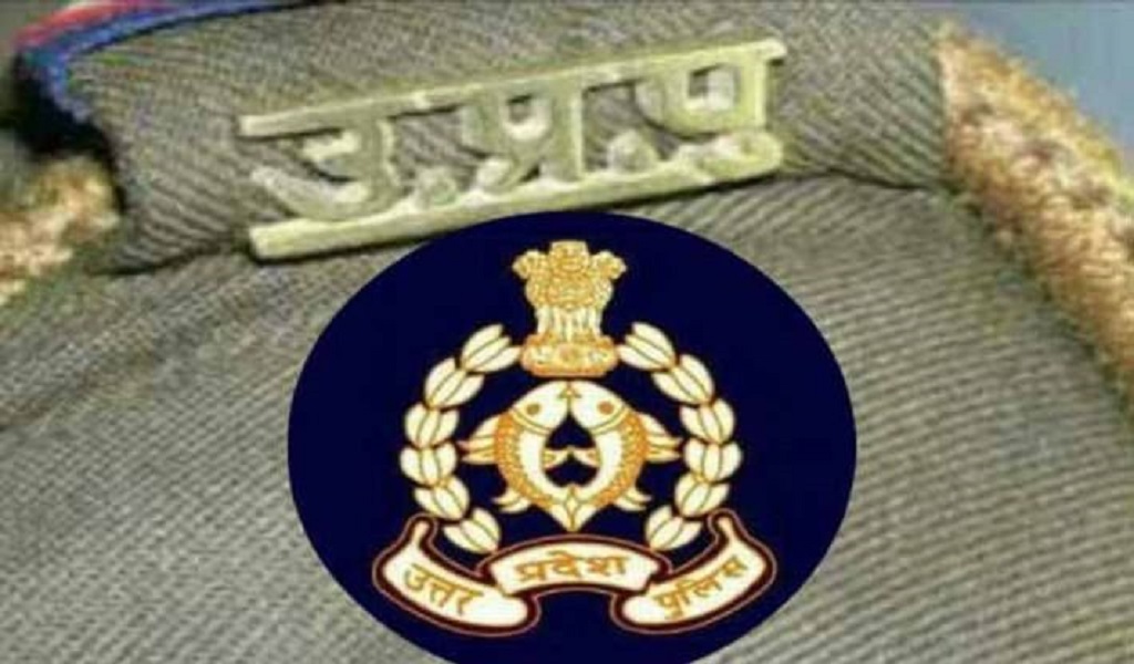 यूपी: रिटायर्ड दारोगा का ‘सिपाही’ बेटा कर रहा था शराब तस्करी, पकड़ा गया, बड़ी मात्रा में अवैध शराब बरामद
