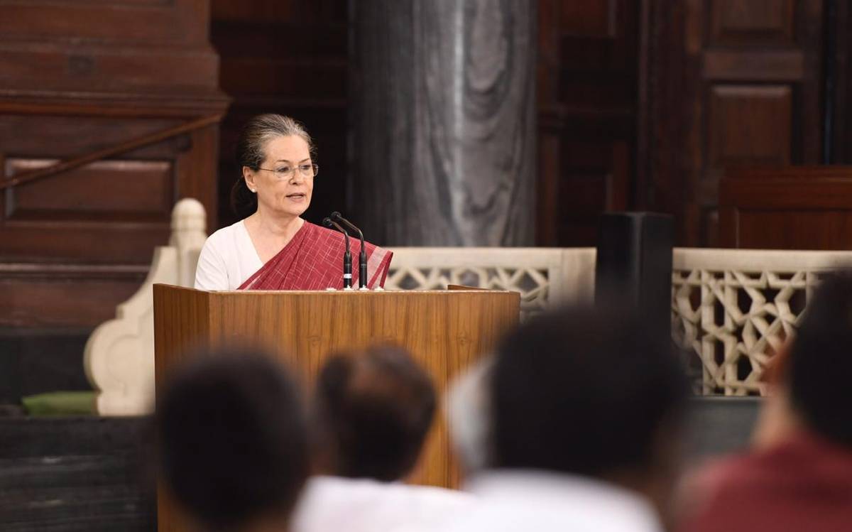 कांग्रेस अध्यक्ष सोनिया गांधी ने बुलाई कांग्रेस शासित राज्यों के मुख्यमंत्रियों की बैठक, लॉकडाउन 3.0 पर करेंगी चर्चा