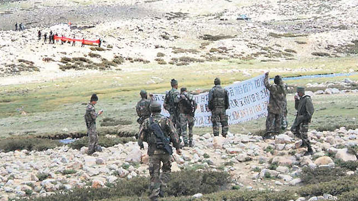 लद्दाख में सीमा पर 3 जवान शहीद, स्थिति बेहद तनावपूर्ण, विपक्ष ने मोदी सरकार से मांगा जवाब