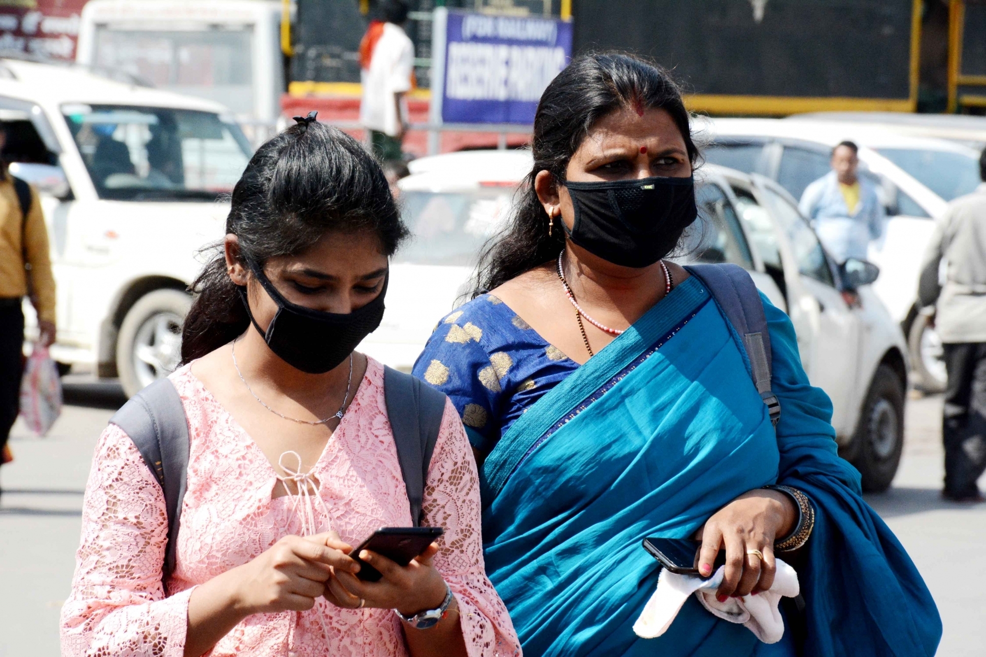 बिहार में 'बंदी' के बावजूद नहीं थम रही कोरोना संक्रमण की रफ्तार, विपक्ष का आरोप- अब भी सो रही सरकार