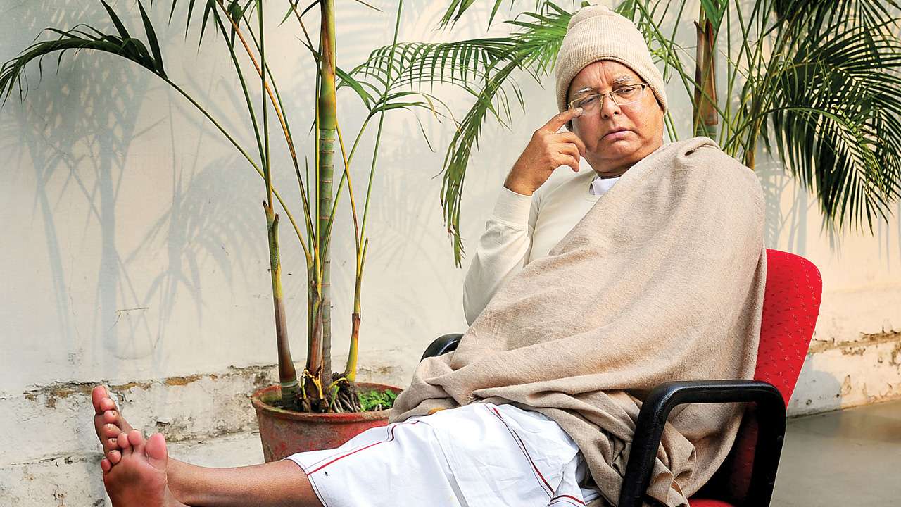 झारखंड : लालू यादव की कोरोना रिपोर्ट निगेटिव, लेकिन 3 सहयोगी मिले पॉजिटिव, जानें फिर क्यों जांच करना चाहते हैं डॉक्टर