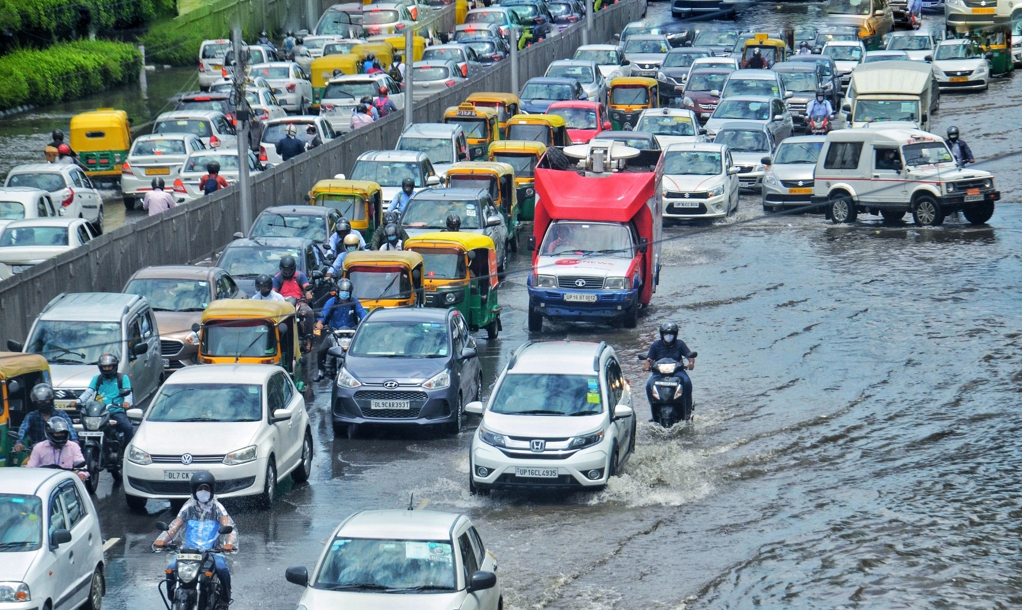 दिल्ली-एनसीआर में बुधवार, गुरुवार को होगी भारी बारिश, मौसम विभाग ने जारी किया ऑरेंज अलर्ट, जानें अपने इलाके का हाल