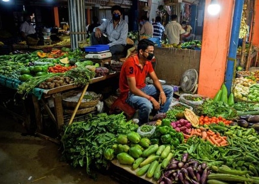 अर्थ जगत की 5 बड़ी खबरें: दोगुने-तिगुने हुए सब्जियों के दाम, अभी राहत के आसार नहीं और टिकटॉक को लेकर बड़ी खबर