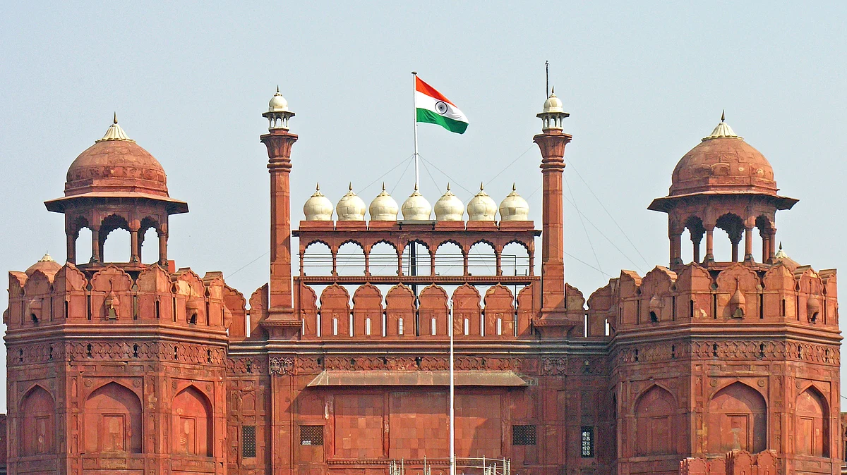 लोकतांत्रिक राष्ट्र किसी करिश्माई नेता की सनकी अवधारणा से नहीं, नेतृत्व और जनता के बीच संवाद से ही बनते हैं