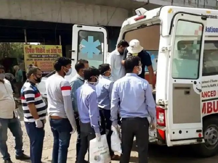 उत्तर प्रदेशः एक ही परिवार के 32 लोग मिले कोरोना पॉजिटिव, मचा हड़ंकप, पूरे इलाके की जांच के लिए टीम रवाना