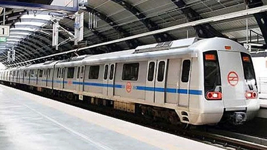 कहीं जाना है तो नोट कर लें समय, आज रात सिर्फ 10 बजे तक ही चलेगी दिल्ली मेट्रो