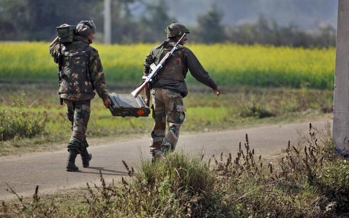 दुश्मन नहीं अपने ही खराब गोला-बारूद ले रहे जवानों की जान, हर माह एक जवान होता है घायल, अब तक कई शहीद