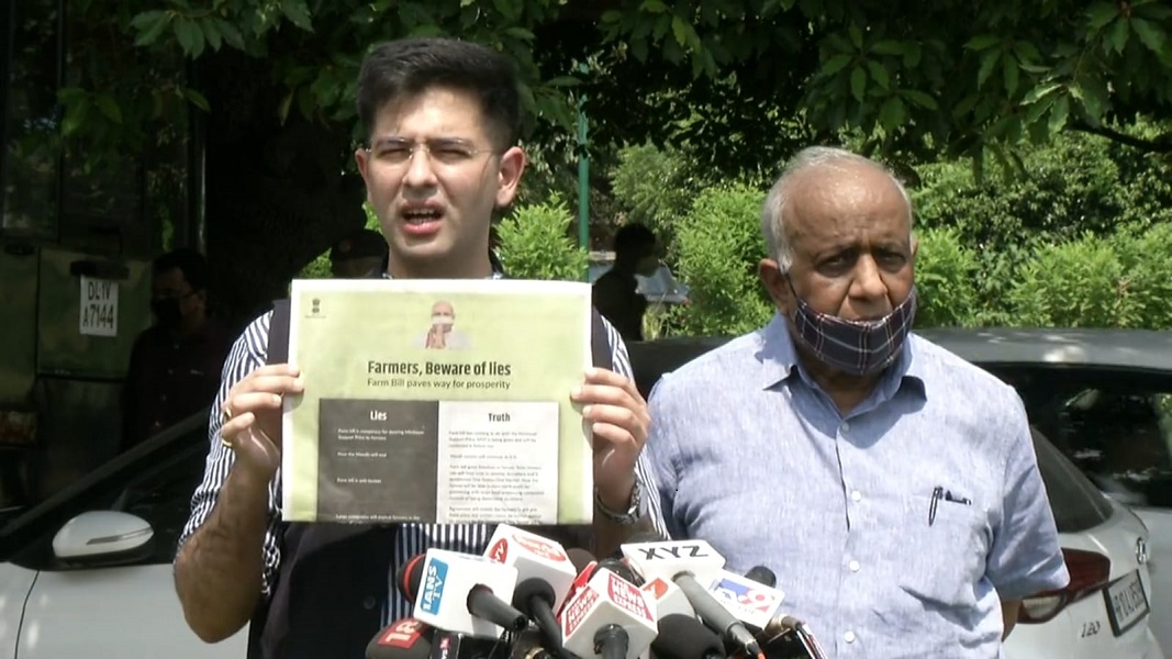 अखबारों में अंग्रेजी में विज्ञापन देकर कृषि बिल समझा रही मोदी सरकार, आम आदमी पार्टी ने उठाया सवाल