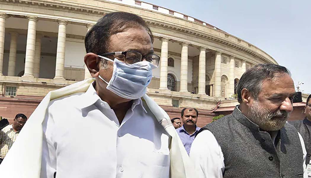 देश के किसान बेवकूफ नहीं जो सरकार के खोखले वादों पर विश्वास कर लेंगे: चिदंबरम