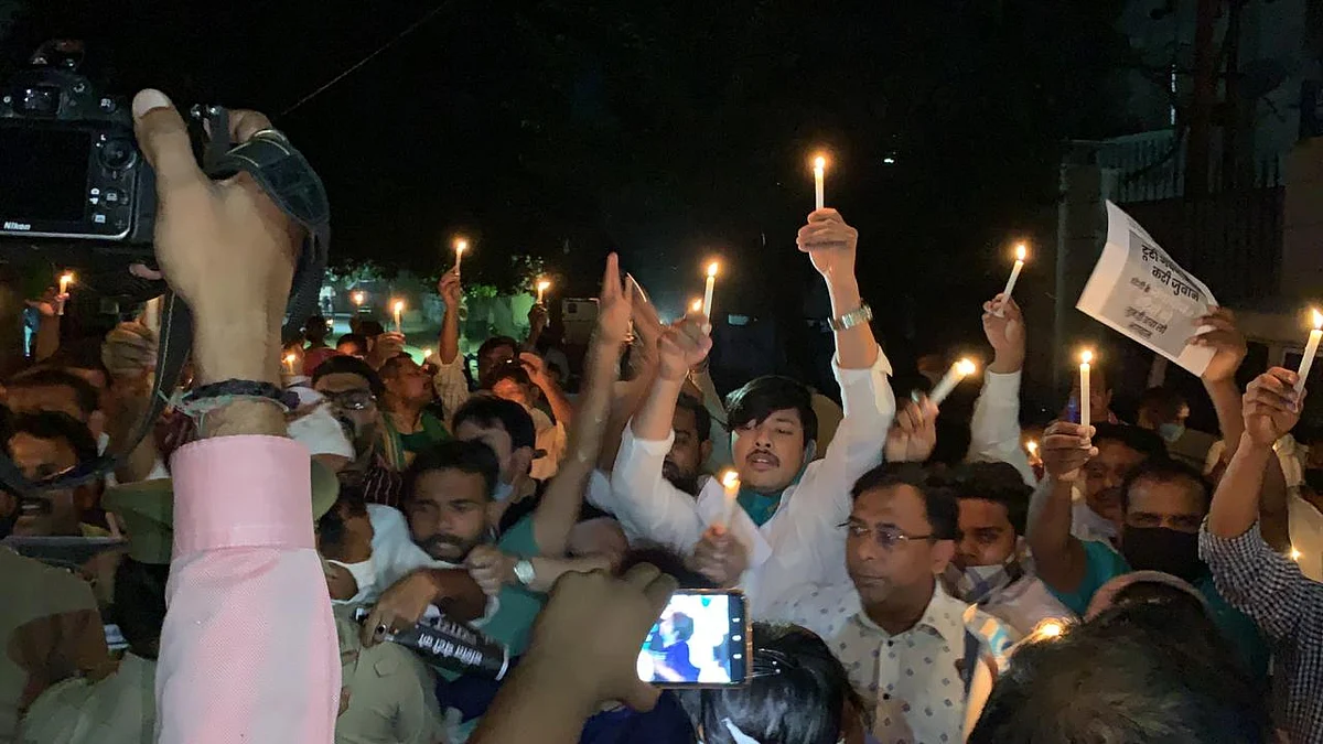 बड़ी खबर LIVE: उपराष्ट्रपति वेंकैया नायडू कोरोना पॉजिटिव, पत्नी की रिपोर्ट निगेटिव, होम क्वारंटीन में रहेंगे