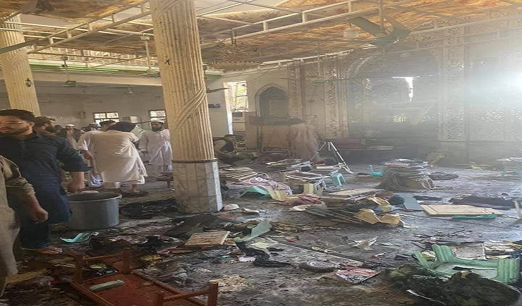 धमाके से दहला पाकिस्तान का पेशावर शहर, मदरसे में हुए ब्लास्ट में 7 की मौत, 70 घायल, भयावह तस्वीरें आईं सामने