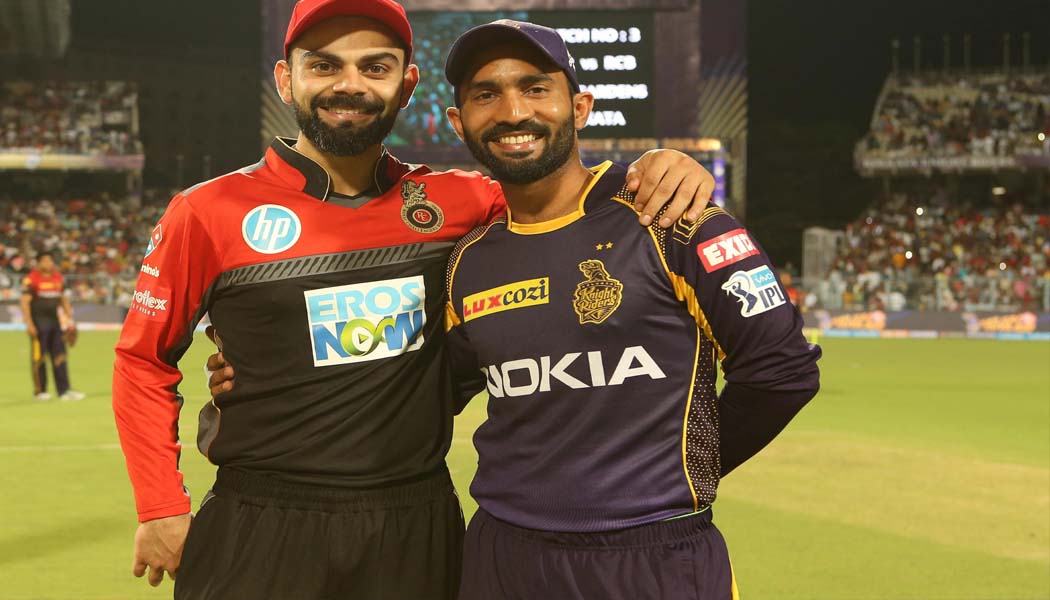 IPL 2020: दिनेश कार्तिक के सामने आज 'विराट' चुनौती, कोलकाता की फॉर्म में चल रही बैंगलोर से होगी टक्कर