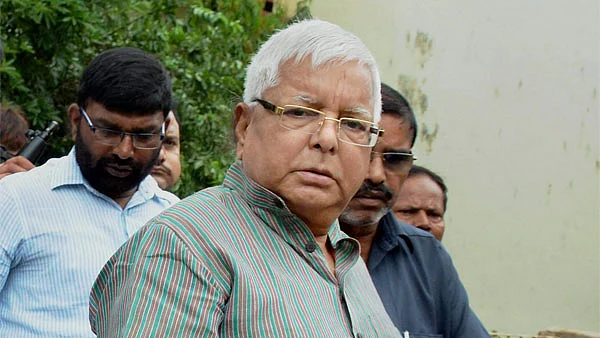 बिहार चुनावः दूसरे चरण से पहले लालू ने महंगाई को लेकर बोला हमला- पियजवा अनार हो गइल बा!