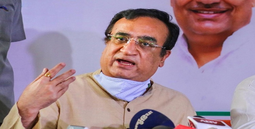 दिल्ली में कोरोना बढ़ने पर कांग्रेस बोली- केजरीवाल ने 32 करोड़ दिवाली विज्ञापन पर किए खर्च, इससे 600 ICU बेड आ जाते