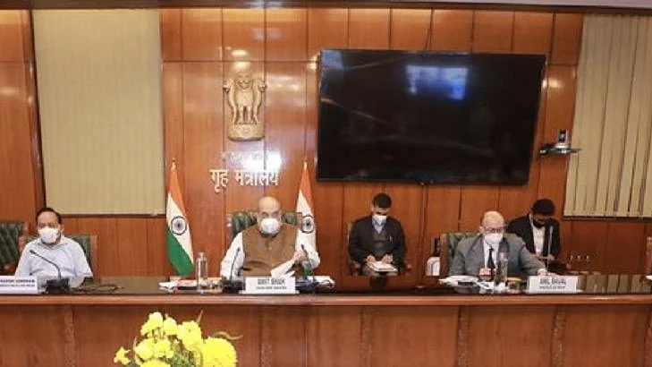 दिल्ली में कोरोना के बिगड़ते हालात पर केंद्र ने संभाली कमान, बढ़ाई जाएगी ICU बेड की संख्या, अब दोगुना होंगे टेस्ट