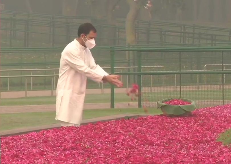 पंडित जवाहरलाल नेहरू की जयंती आज, PM मोदी ने दी श्रद्धांजलि, राहुल बोले- नेहरू के मूल्यों को बचाये रखने की जरूरत