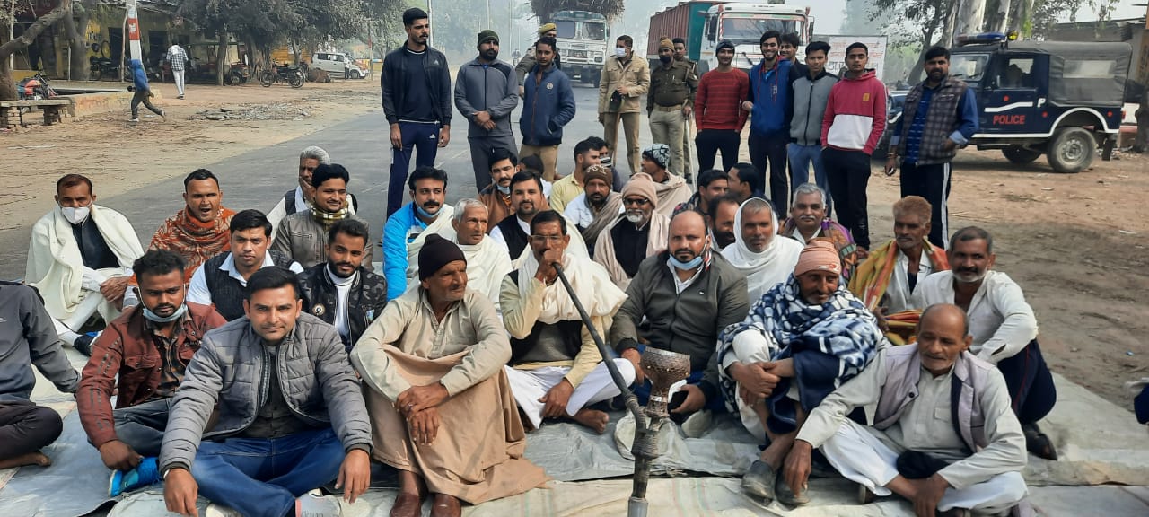 पश्चिमी उत्तर प्रदेश में जोरदार रहा भारत बंद, विपक्ष के तमाम नेता नजरबंद, शासन ने घर से बुलाकर खुलवाई दुकानें