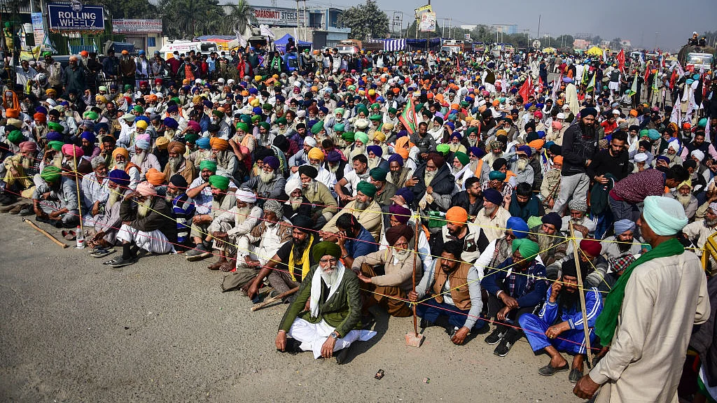 किसानों की बात सुन ले सरकार, नहीं तो देश में बन सकते हैं 'पगड़ी संभाल जट्टा' आंदोलन के आसार