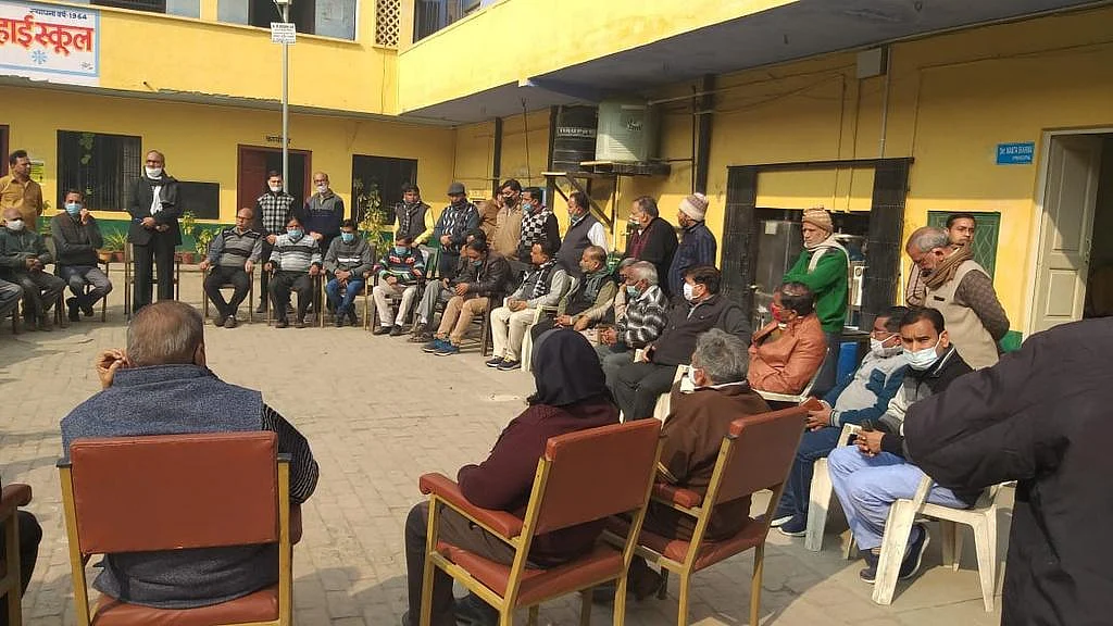 बागपत में एबीवीपी ने जैन देवी की प्रतिमा का किया अपमान, कॉलेज से मूर्ति हटाने के लिए दिया 7 दिन का अल्टीमेटम
