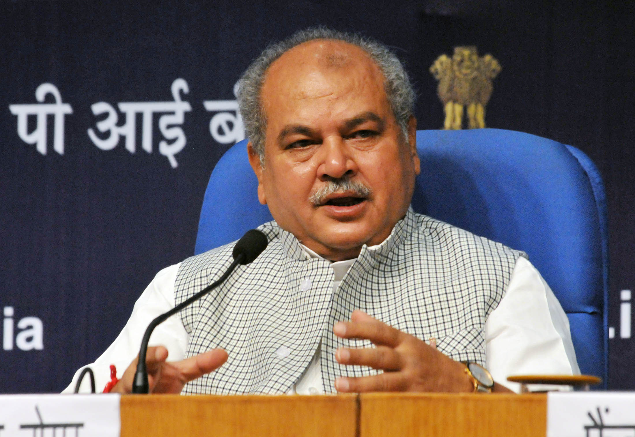 कृषि मंत्री ने विपक्ष पर लगाया किसान आंदोलन उलझाने का आरोप, कहा- असली किसान नेता निकालेंगे रास्ता